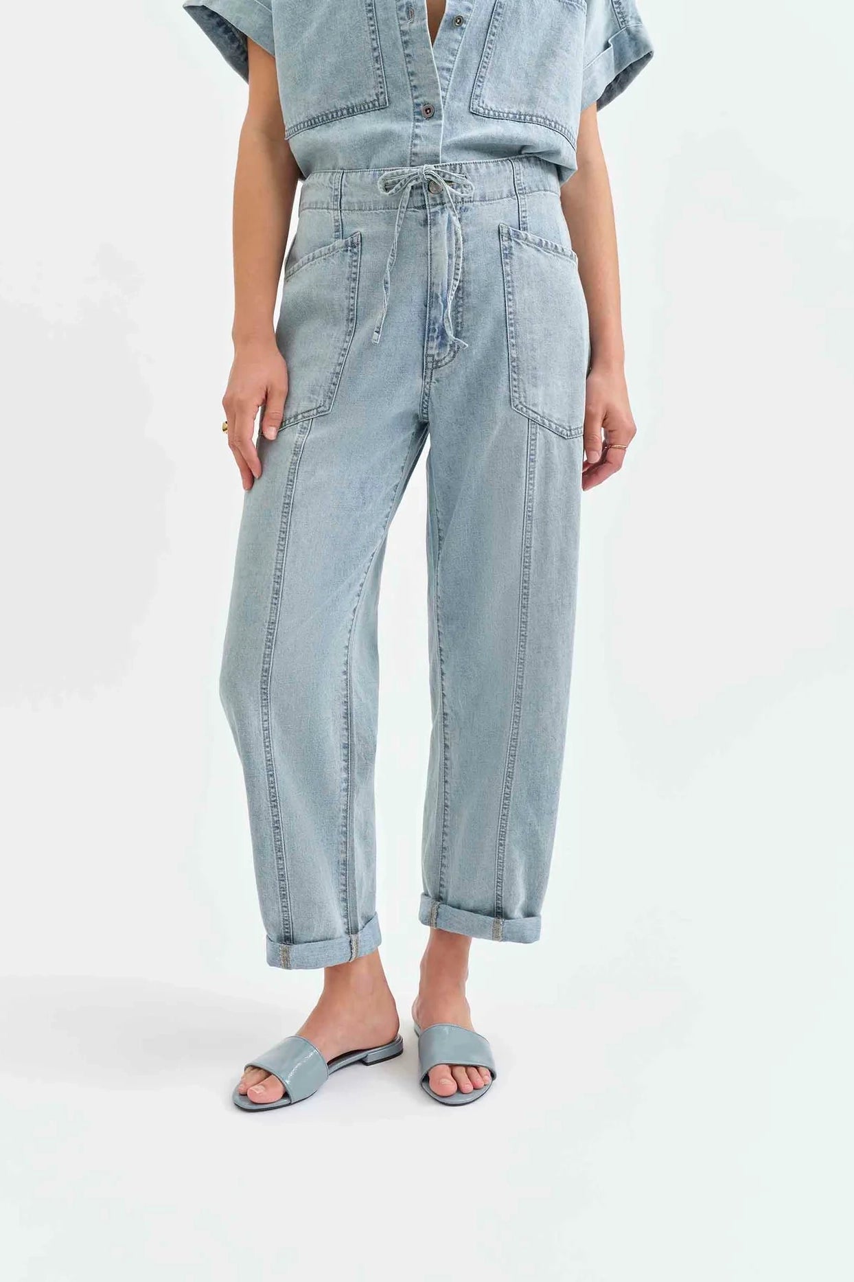 Villa Drawstring Soft Barrel Leg