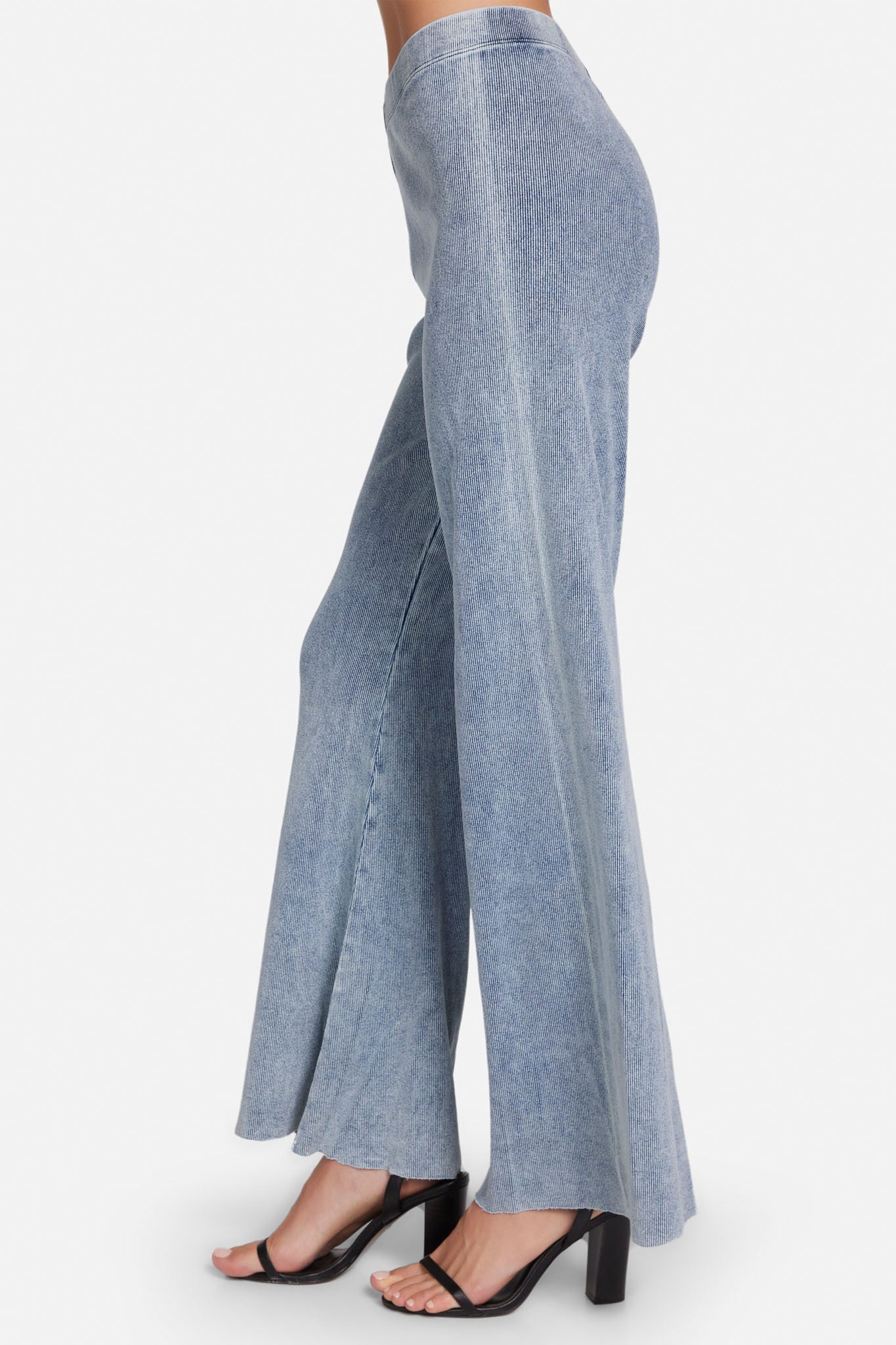 Ommin Rib Denim Flare Pant