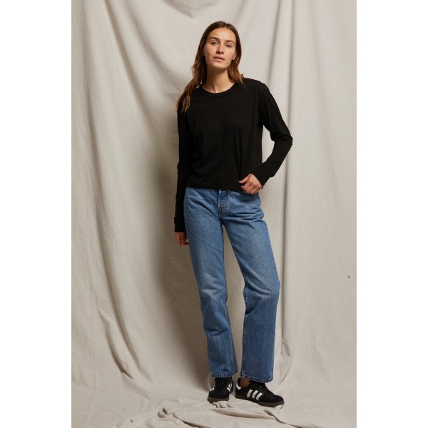 Axel Long Sleeve Crew Tee