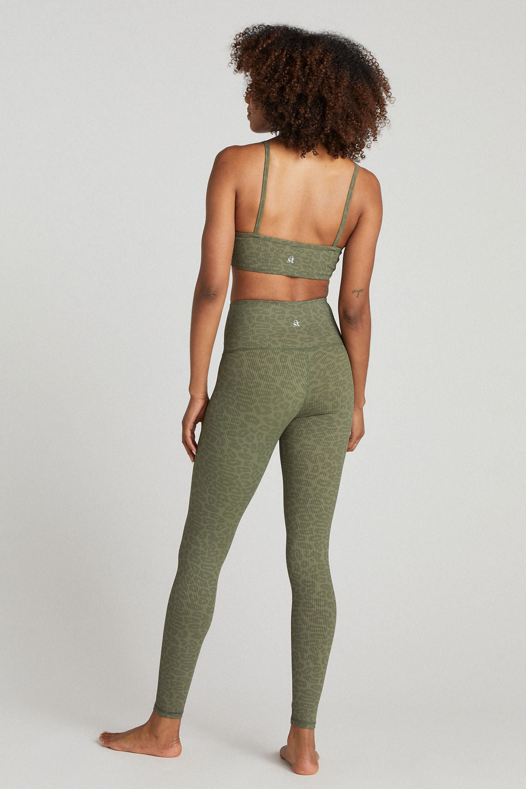 Paz Ankle Legging