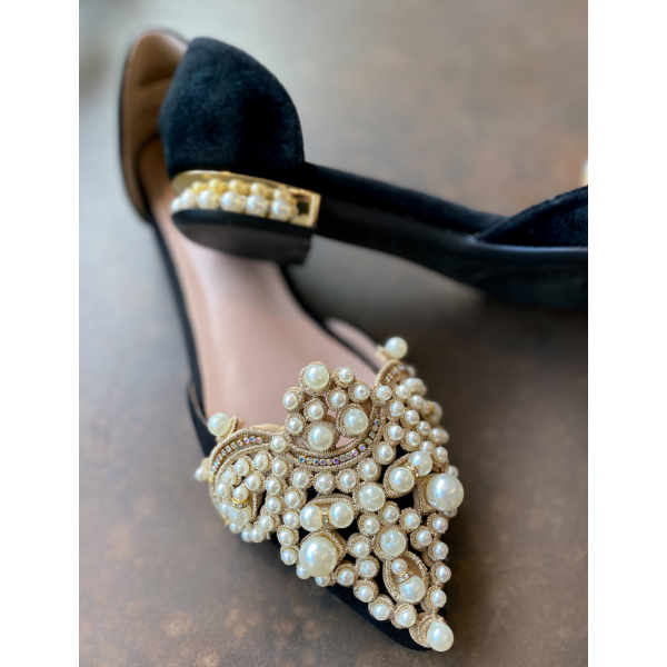 La Pearl Ballet Flats