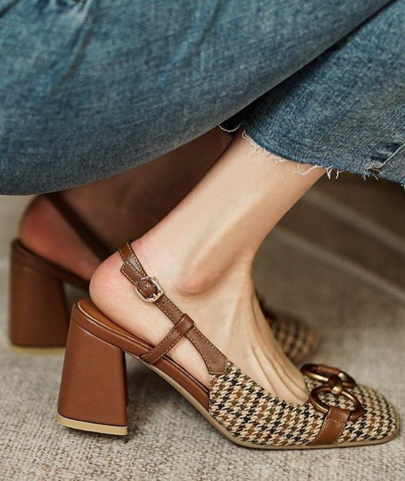 Elison Vintage Vibes Sandals