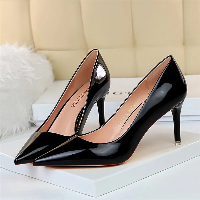 Zarina Heels